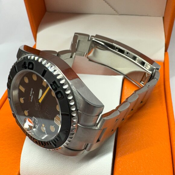 JP Shadow Diver – NH36A Automatic, Date, 200m, Ceramic Bezel, Glidelock Clasp - Picture 4 of 7